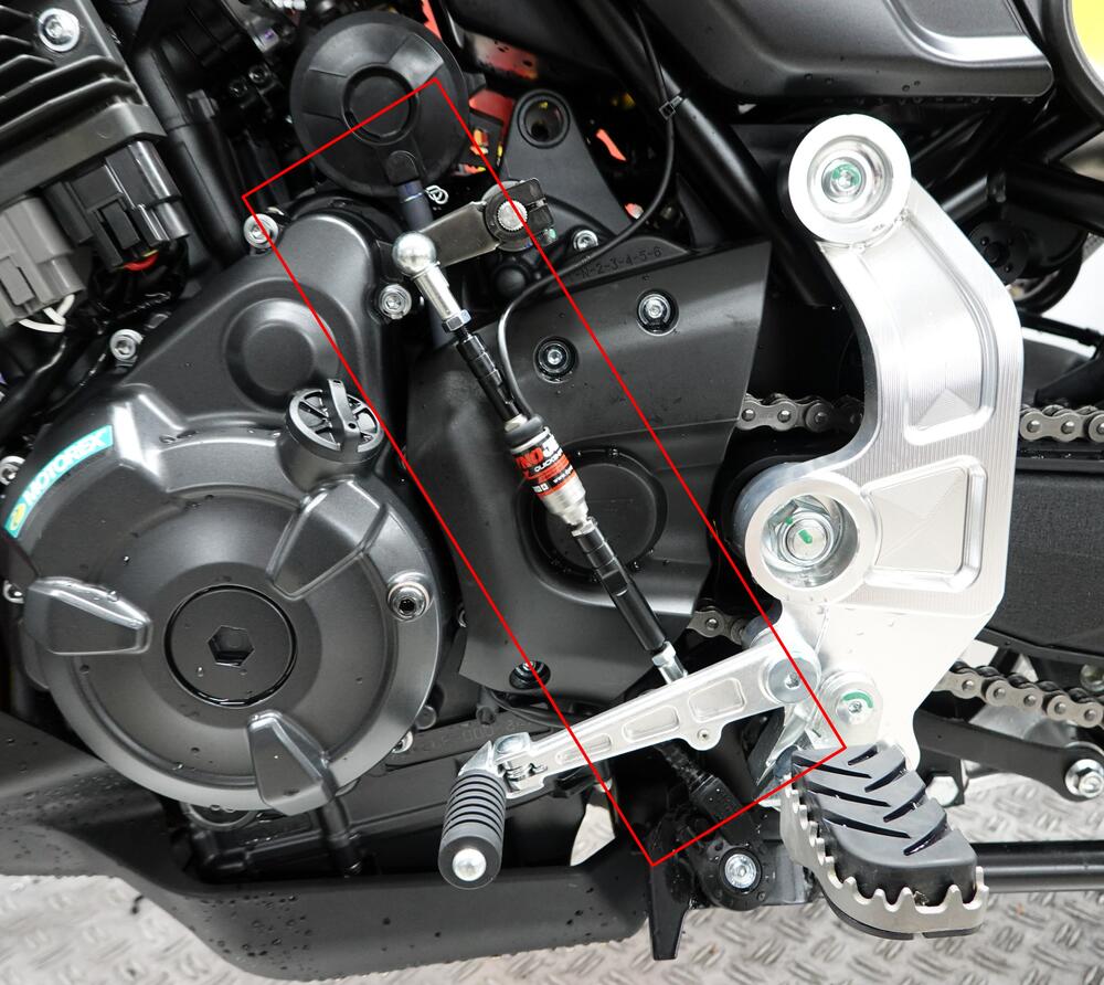 TMP_Quickshifter___Schaltautomat_Set___Fantic_Caballero_700_2023___9431_am_Motorrad TMP Quickshifter / Schaltautomat Set - Fantic Caballero 700 2023-