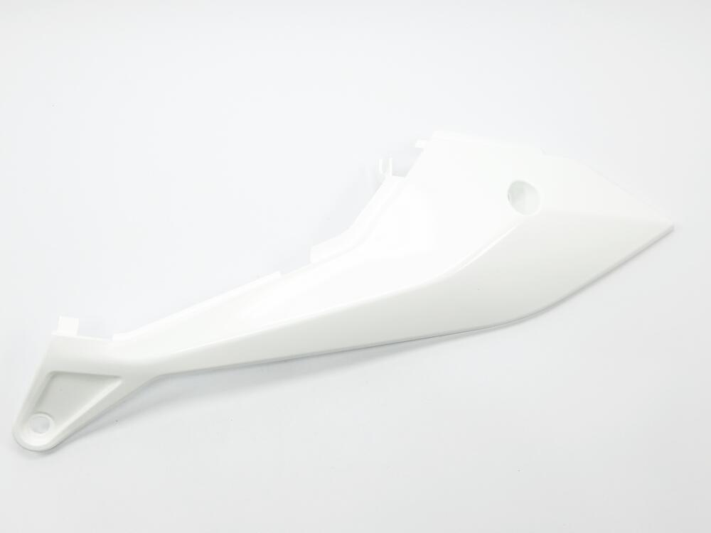 Fantic_Original_Seitenverkleidung_links_weiss__09982005 Fantic Original Seitenverkleidung links weiß - XE / XM 50 2023- | XEF / XMF 125 2023-