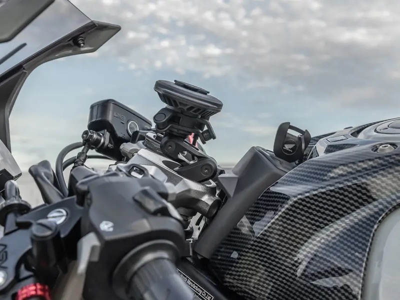 Quad-Lock-MAG-Wetterfester-Drahtlos-Ladekopf-12V-24V-10090-7