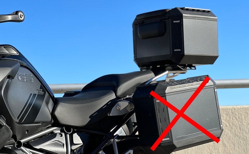 Furchtlos-Ranger-ADV-Alu-Topcase-Aero-50-Liter-anthrazit-schwarz-FU08TCXX005001EX-100032-am-Motorrad