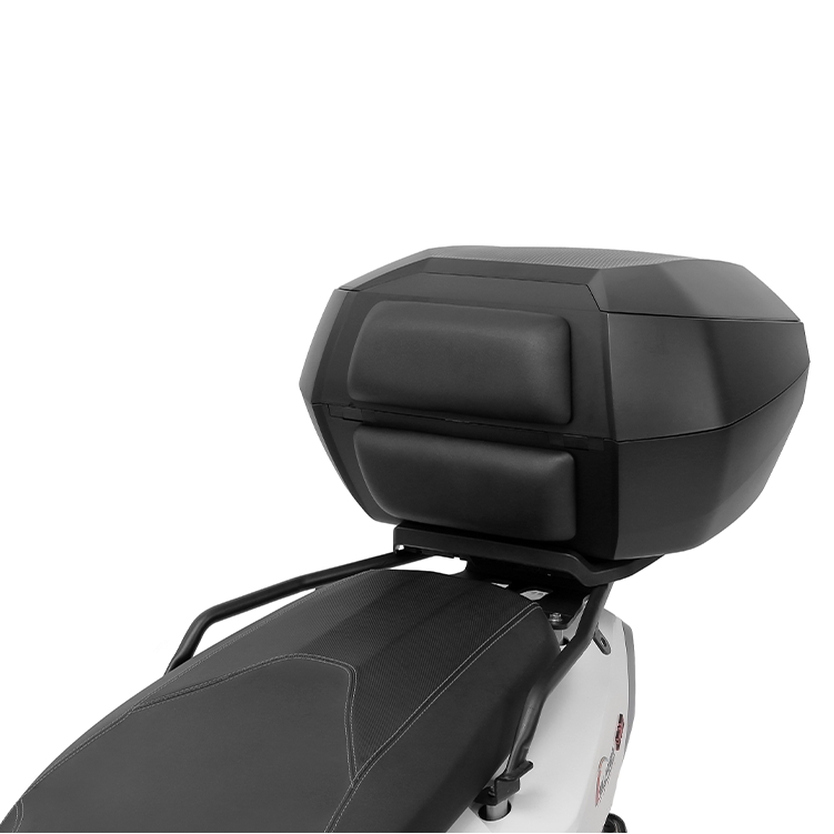 Furchtlos-SHIELD-L-Luxe-Topcase-48-Liter-am-Roller