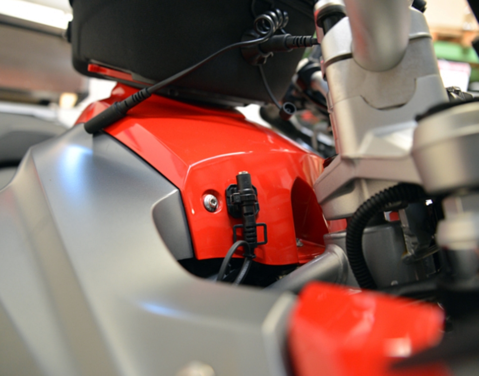 Givi Power Socket S110 Universal Kabelsatz für Batterie Anschluss 12 Volt Stromversorgung